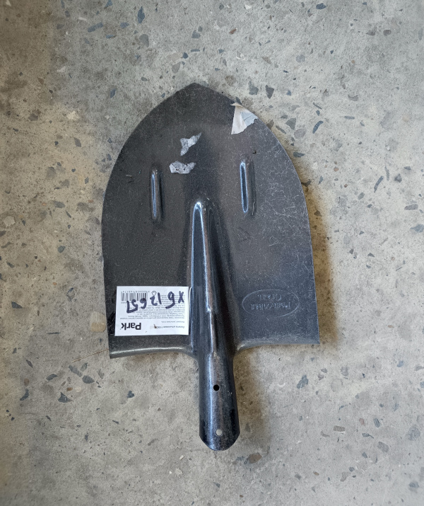 Лопата штыковая 115630 (рельсовая сталь) (700гр)