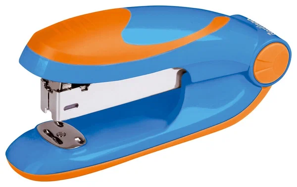 Степлер №24/6, 26/6 Berlingo "Fuze" до 25л., 100 скоб, пластиковый корпус, голубой