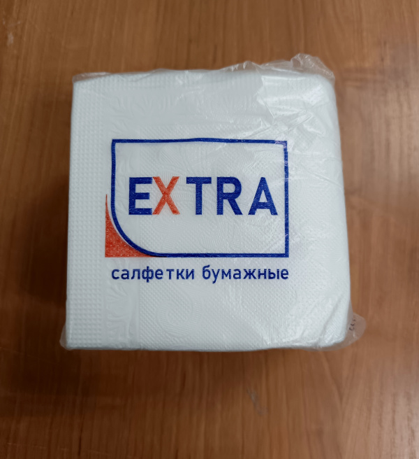 Салфетки бумажные 100шт. 24х24см "Экстра", белые
