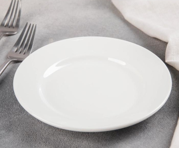 Тарелка мелкая 17,5 см, цвет белый