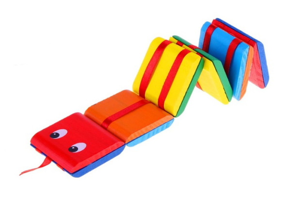 Головоломка "Змейка" с переворачивающимися цветными квадратами