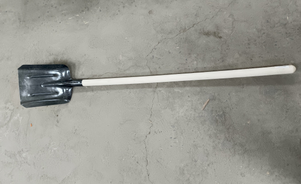 Лопата совковая On рельсовая сталь, 235x345 мм, с  черенком Лопата совковая On рельсовая сталь, 235x345 мм, с  черенком